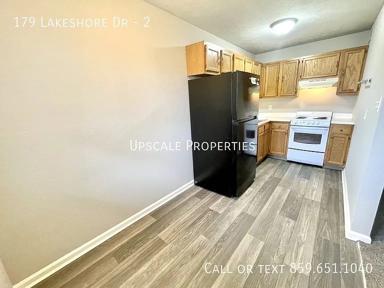 179 Lakeshore Dr #2 — Photo 3