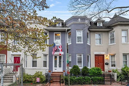 1215 C St NE #2 Photo 1