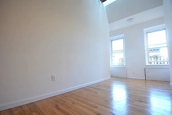 Rented by Keller Williams NYC | media 7