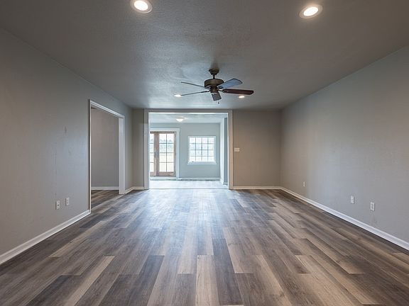 5th image of 1474 Johnson St