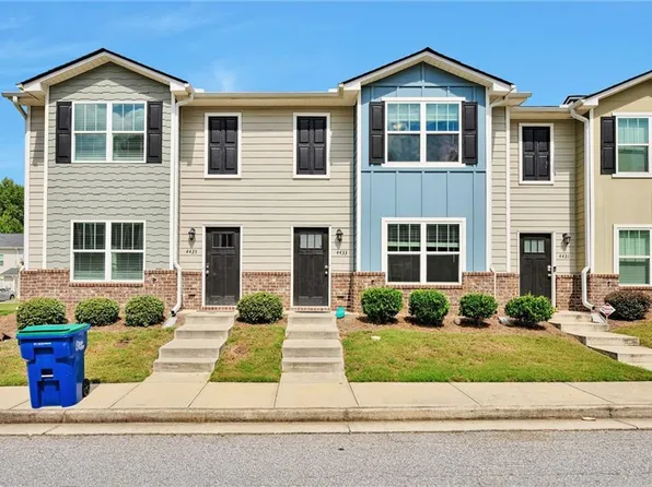 4433 Pinscher St, Union City, GA 30291