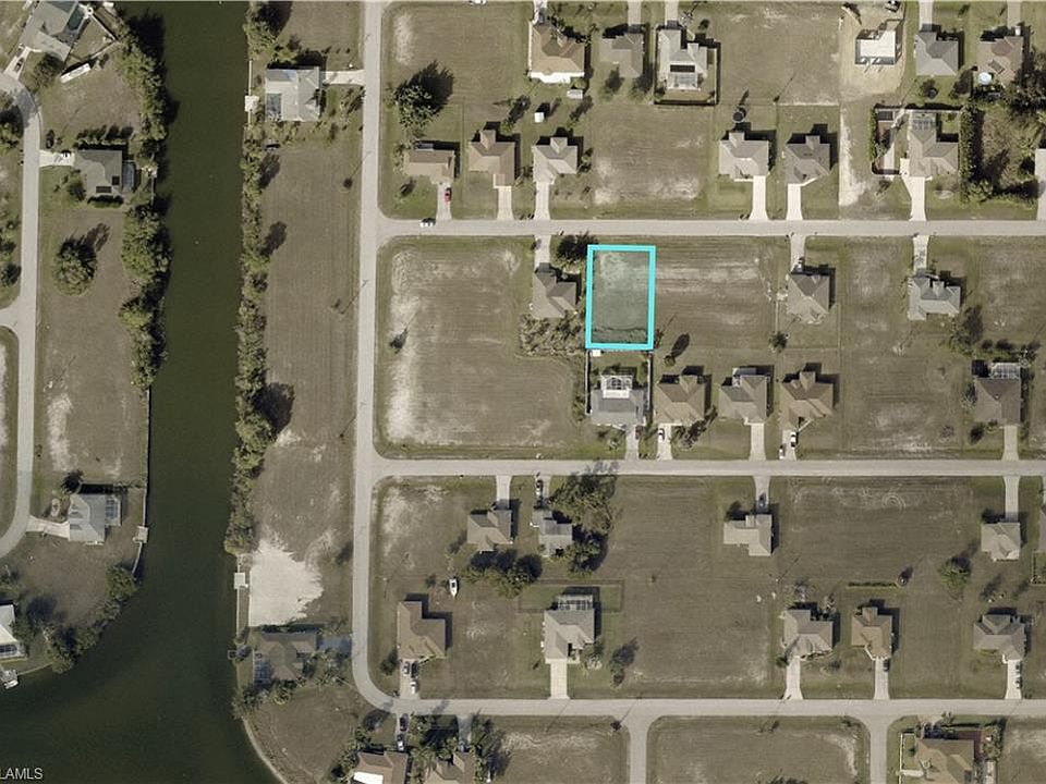 2nd image of 214 NW 13th Ter