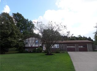 10821 Sidehill Rd, North East, PA 16428