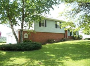 3928 Locust Grove Rd, Columbia, PA 17512