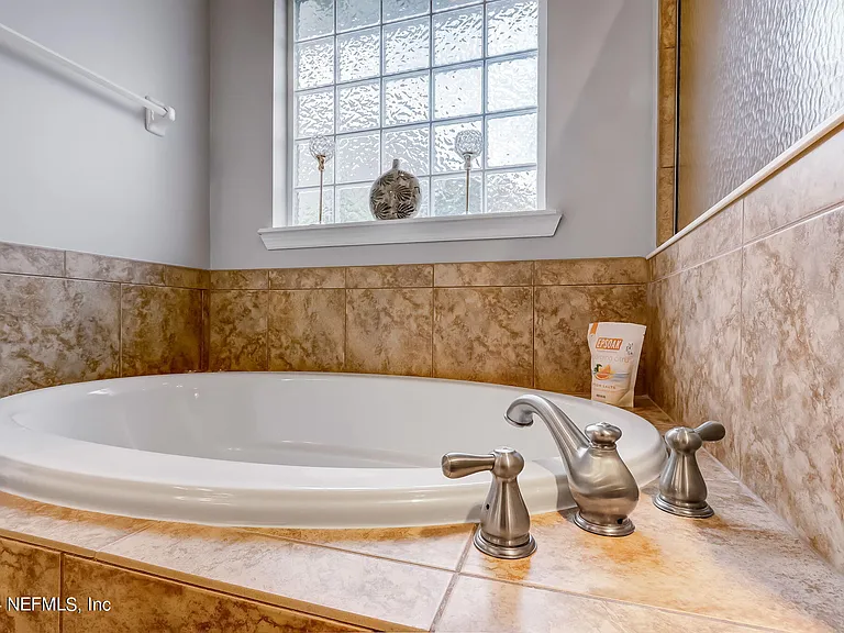 529 Casa Sevilla Ave — Photo 20