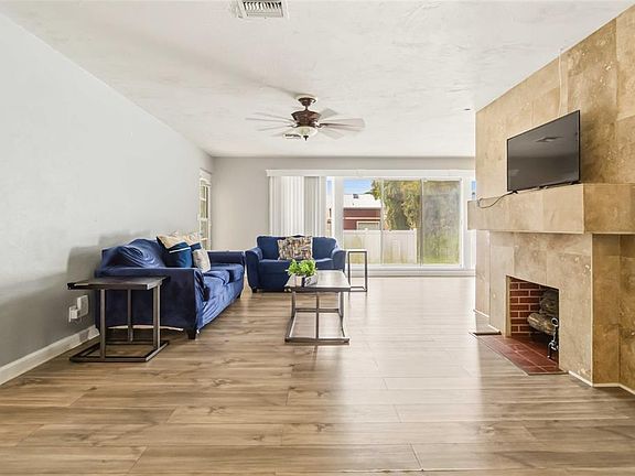 5th image of 582 REVILO BOULEVARD