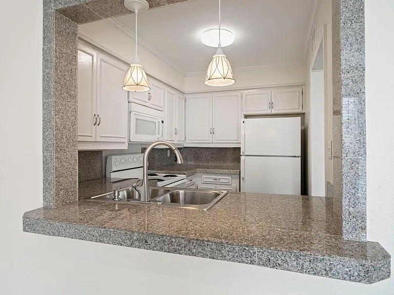 5881 Preston View Blvd #261 — Photo 9