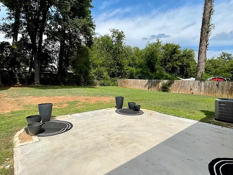 105 Montclair St — Photo 28