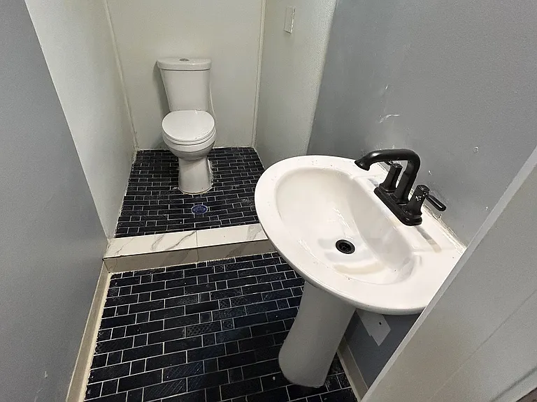 534 E McLemore Ave #101 — Photo 9