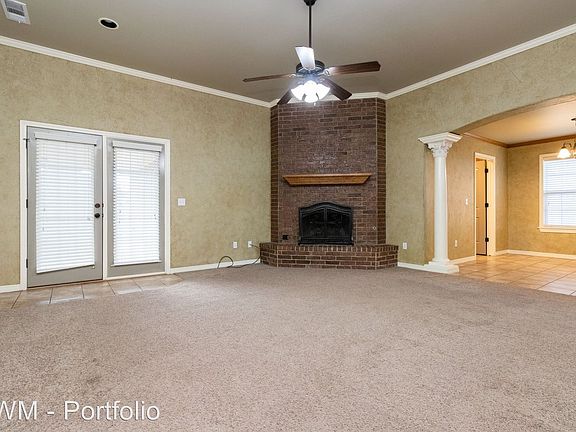 4th image of 8611 Garden Way