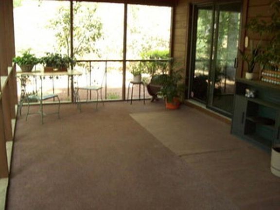 4th image of 21 Whitemarsh Dr