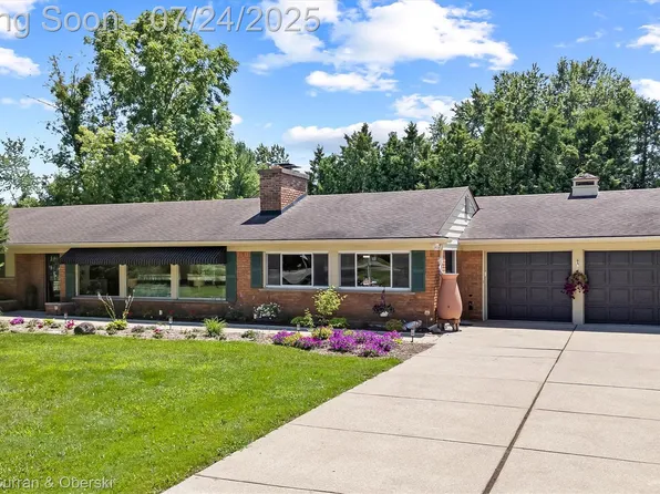 46455 W Ann Arbor Trl, Plymouth, MI 48170