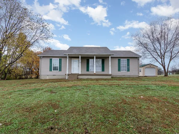 5204 Drake Rd, Cedar Hill, TN 37032