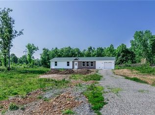 117 Turkeyfoot Rd, Lemont Furnace, PA 15456