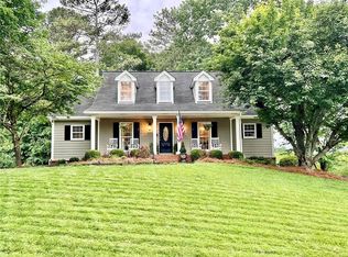 3326 Maple Ridge Ct, Suwanee, GA 30024