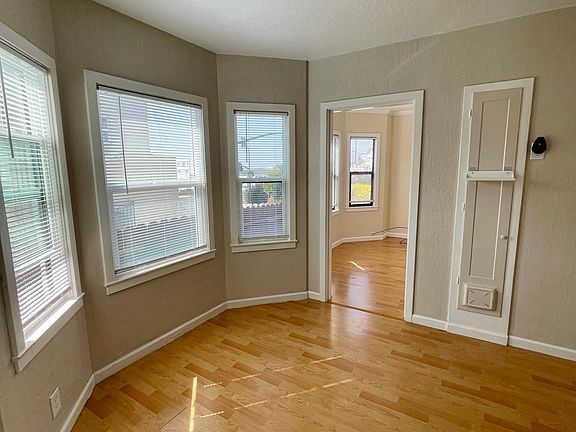 5th image of 97 Knowles Ave