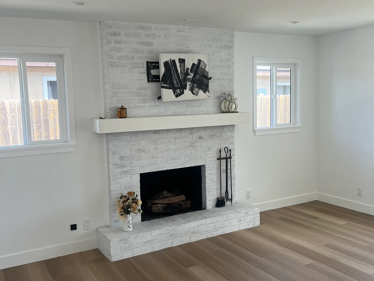 2 bed, 890 sqft, $4,000 — Photo 4