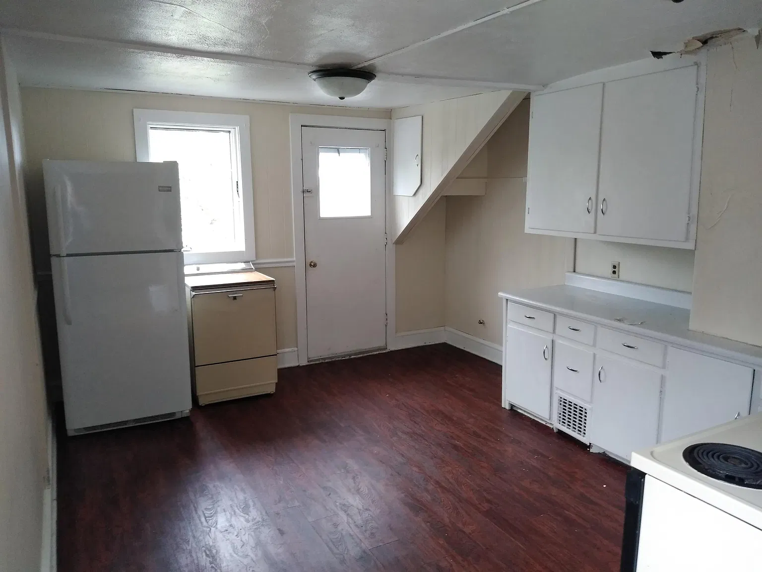 1826 Bell - 1826A — Photo 3