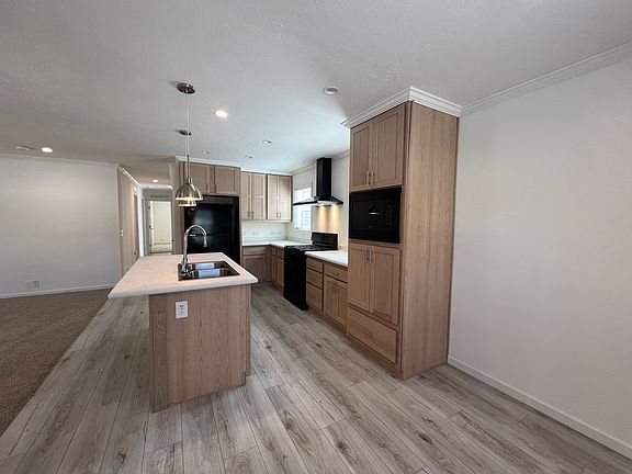 5th image of 2830 James Ct #114