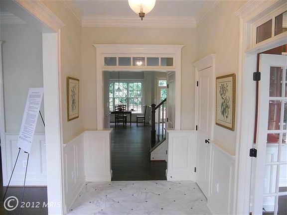 3rd image of 4007 N Richmond St