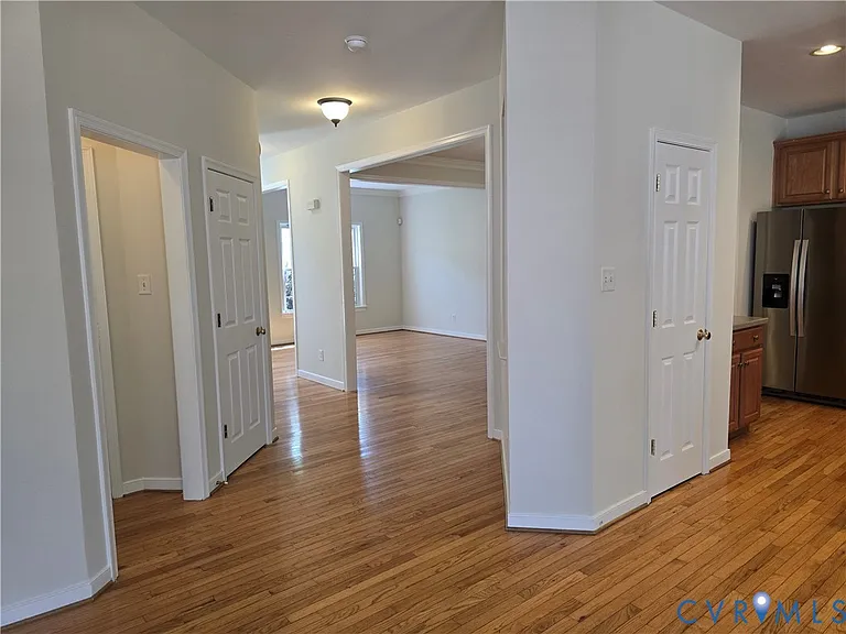9521 Pine Trails Ct — Photo 12