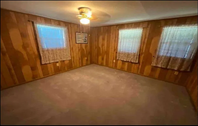 1552 Redwood Dr — Photo 9
