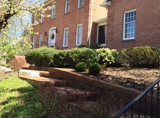 5 Brittany Woods, Charleston, WV 25314