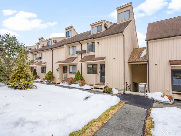 19 Woodway Road #26, Stamford, CT 06907