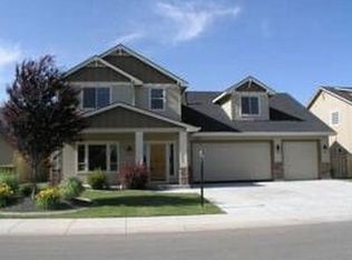 920 W Great Basin Dr, Meridian, ID 83646