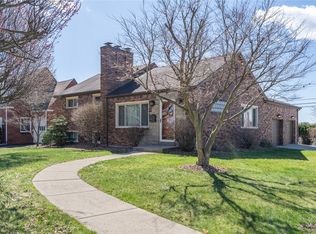 4800 Mooreridge Dr, Pittsburgh, PA 15227