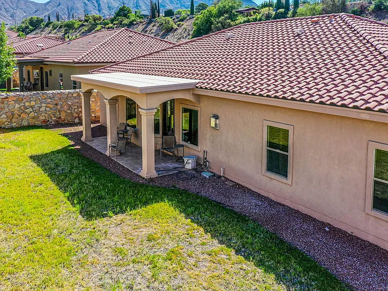 6459 Snowheights Ct — Photo 16