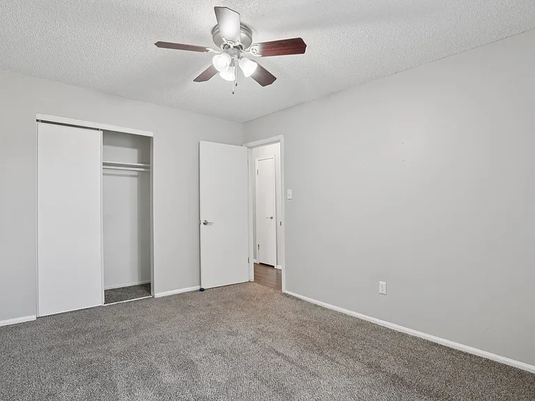Aspen Townhomes — Photo 13