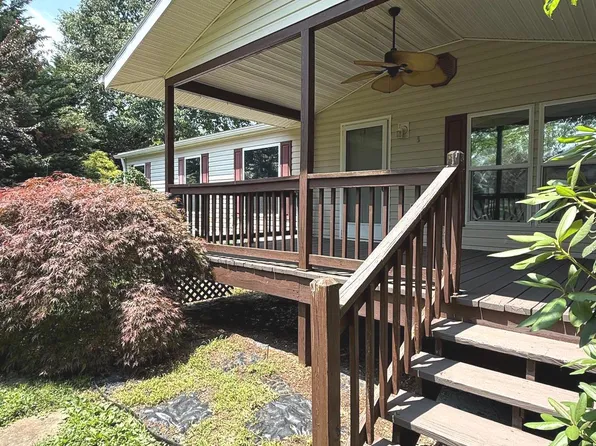 28 Shippensburg Mobile Est, Shippensburg, PA 17257