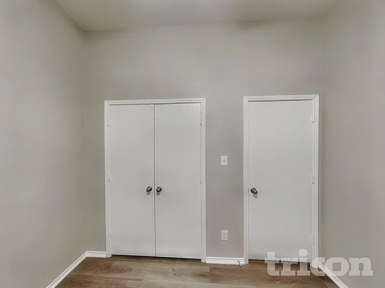 5401 Creek Hill Ln — Photo 12