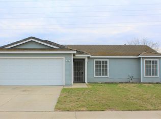 240 Peninsula Dr, Atwater, CA 95301