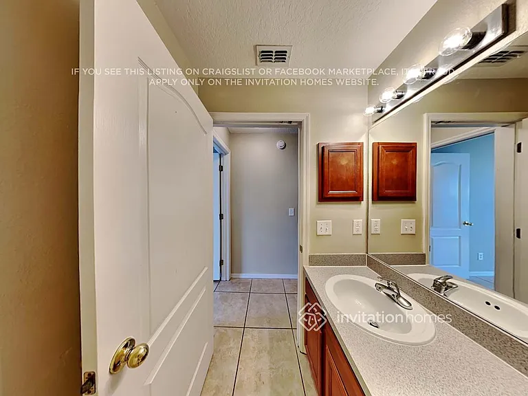 453 Peace Ct — Photo 18