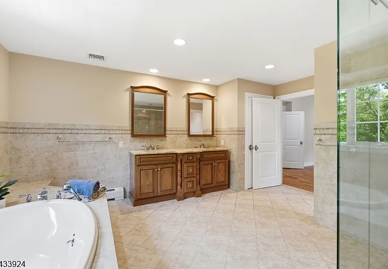 42 Spring Valley Rd — Photo 26