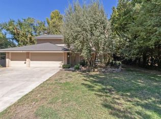 2724 W Dovewood Ln, Fresno, CA
