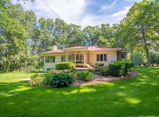 4221 Sunset Rdg, Cottage Grove, WI 53527