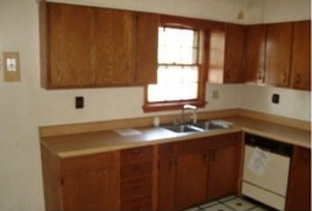 4th image of 11100 Thunder Dr