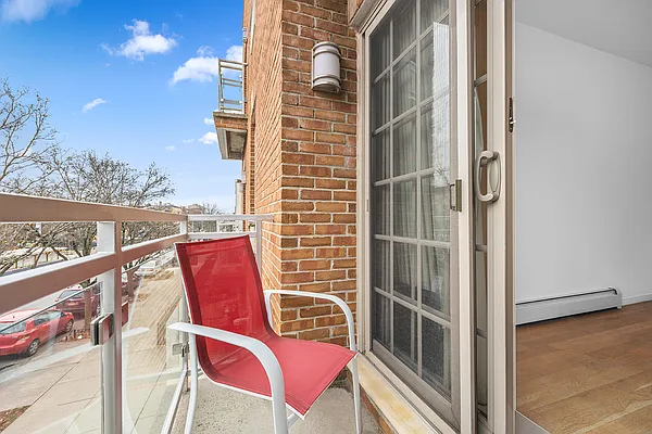 Rented by Corcoran | media 7