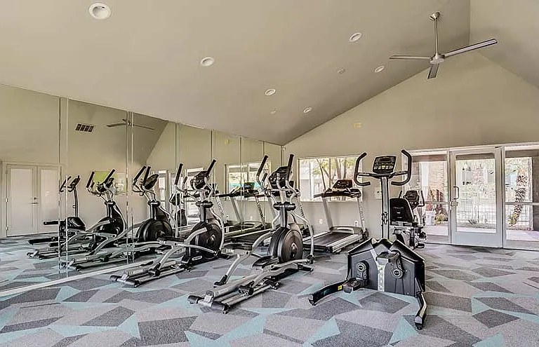 Cielo Apartments — Photo 18
