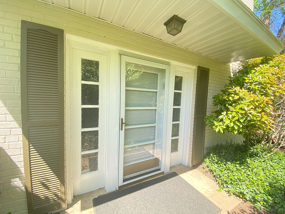 1st image of 5307 Pooks Hill Rd #Ll