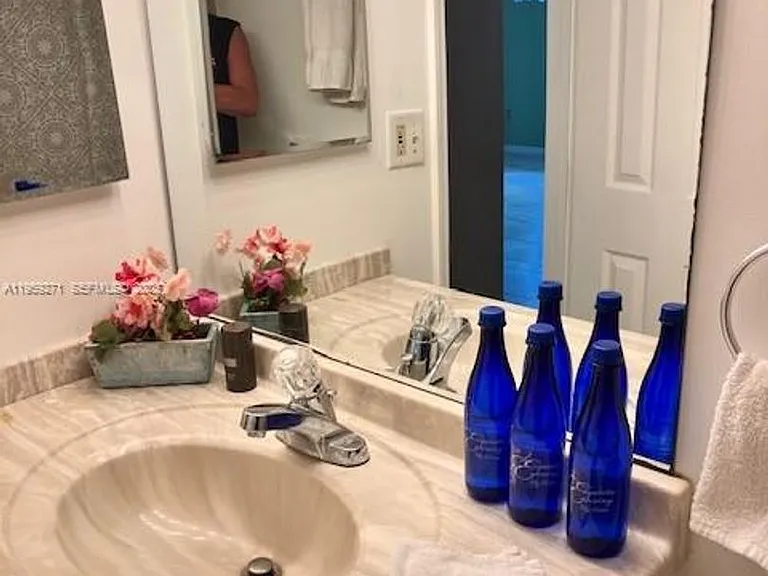 3910 Inverrary Blvd #304-B — Photo 13