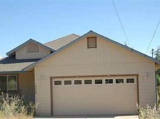 19039 Stonegate Rd, Hidden Valley Lake, CA 95467