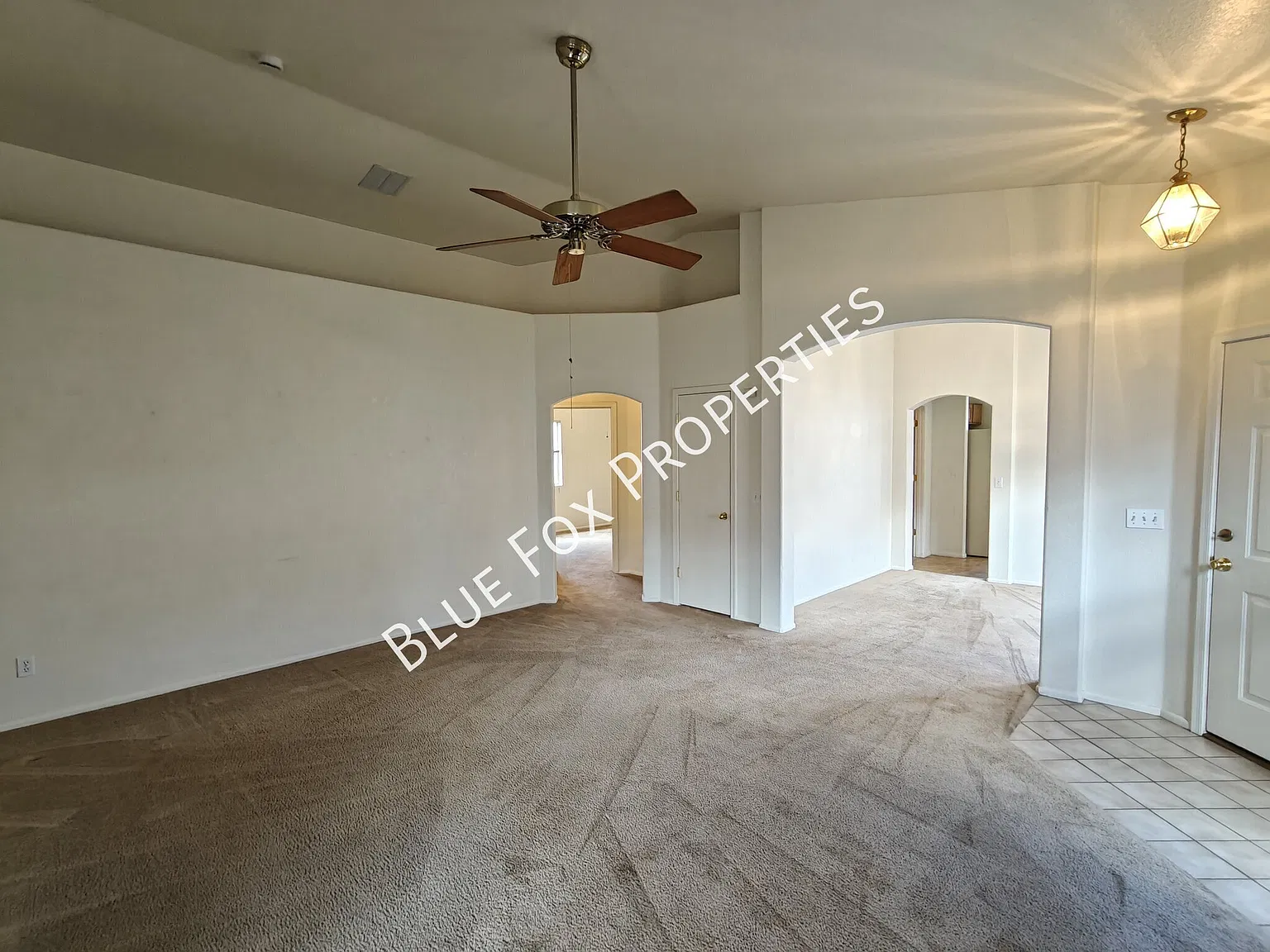 Come see what this home has to offer! Lovely and charming! — Photo 3