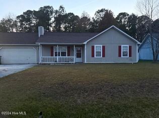 206 Gray Fox Run, Hubert, NC 28539