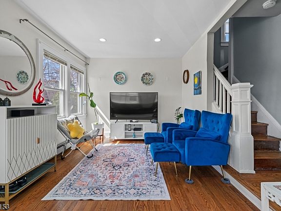 5th image of 108 Jefferson Pl