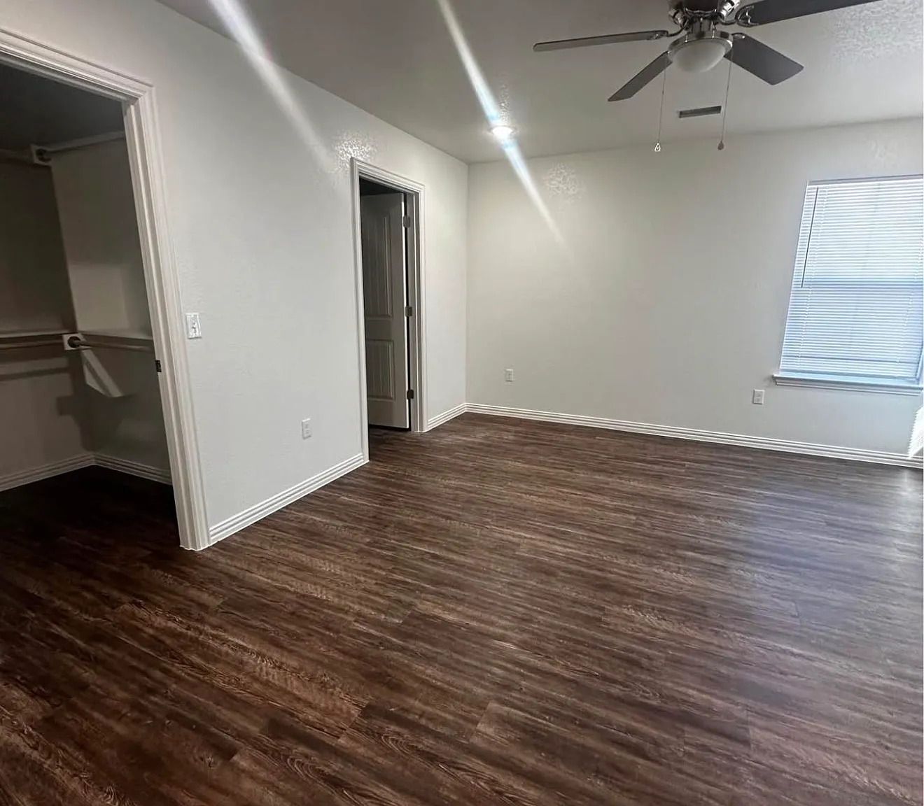 3 bed, 2.0 bath, 1470 sqft, $1,450 — Photo 4