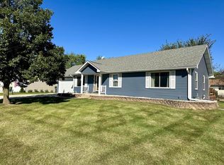 1902 Sunset Dr, Twin Lakes, WI 53181
